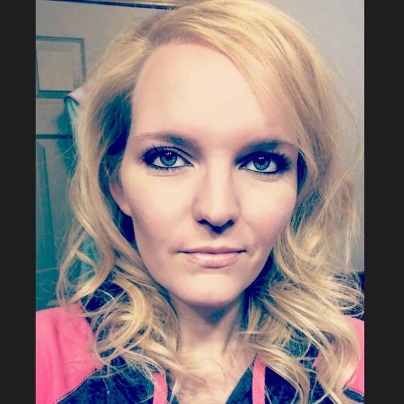 Meet your Posher, Christine - Picture 1 of 1